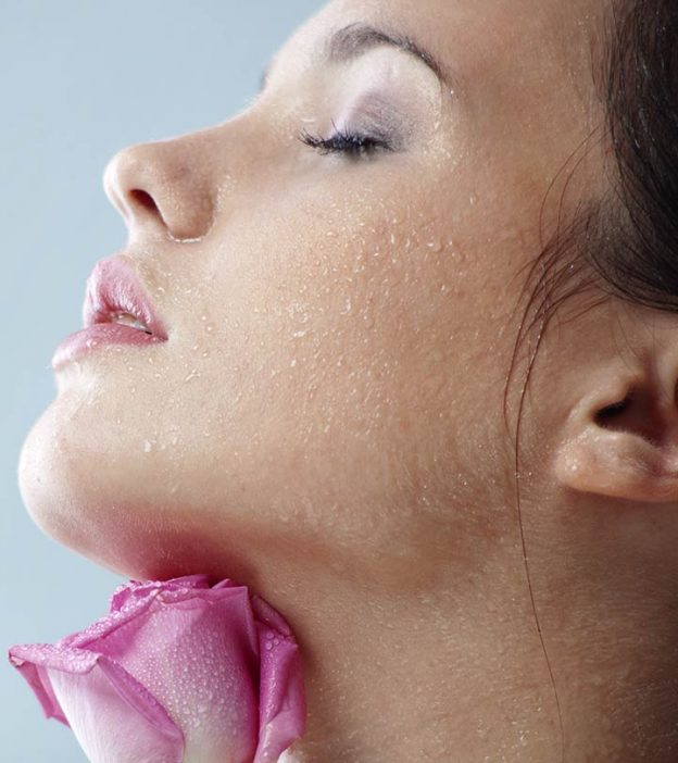 How To Use Rose Water For Dry Skin